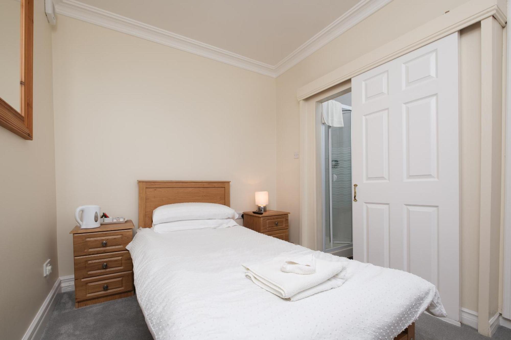 Four Seasons B&B Γκάλγουεϊ Εξωτερικό φωτογραφία